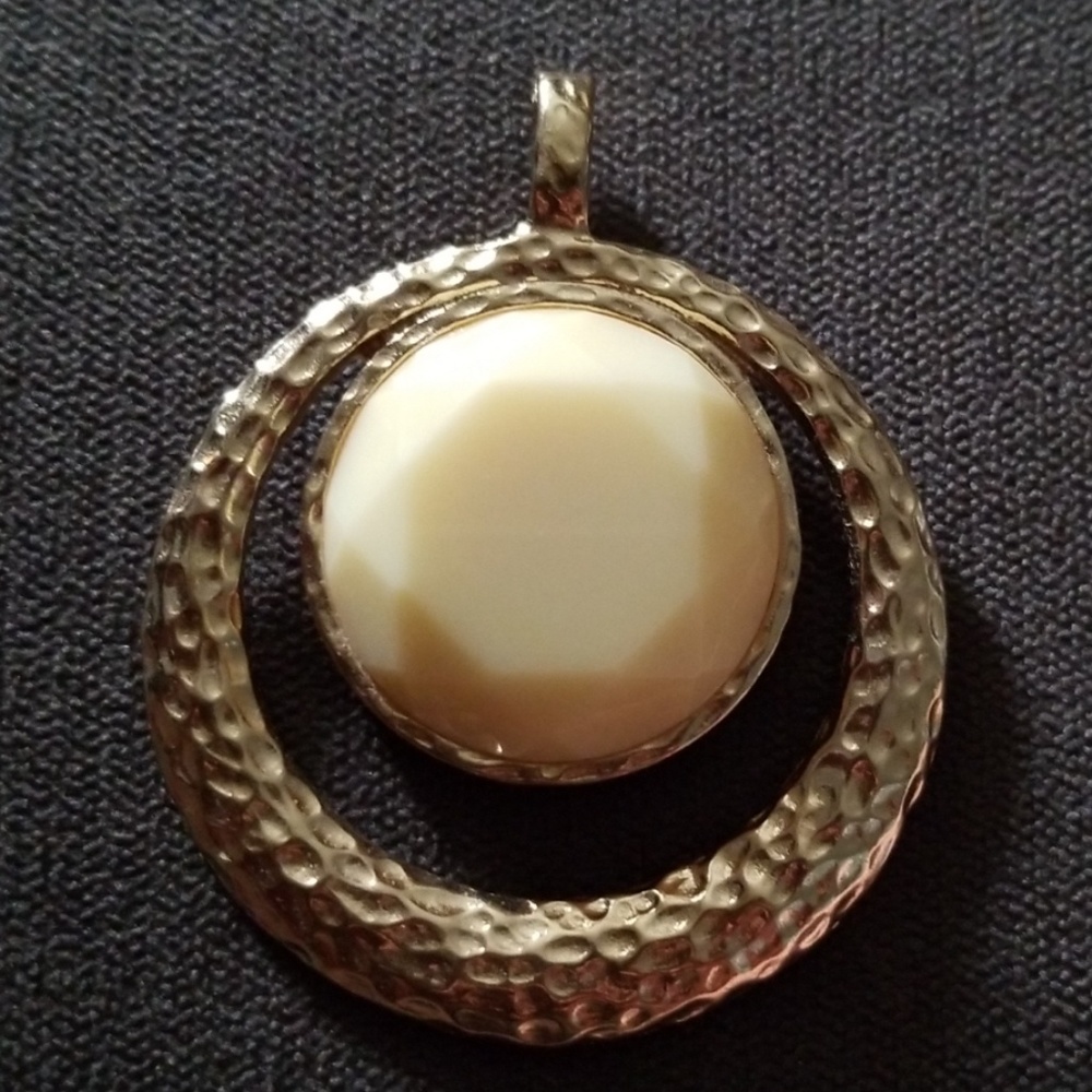 Gold enhancer